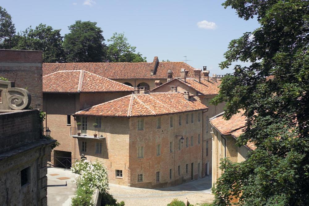Marchesi Alfieri - Cantine E Ospitalita San Martino Alfieri 外观 照片