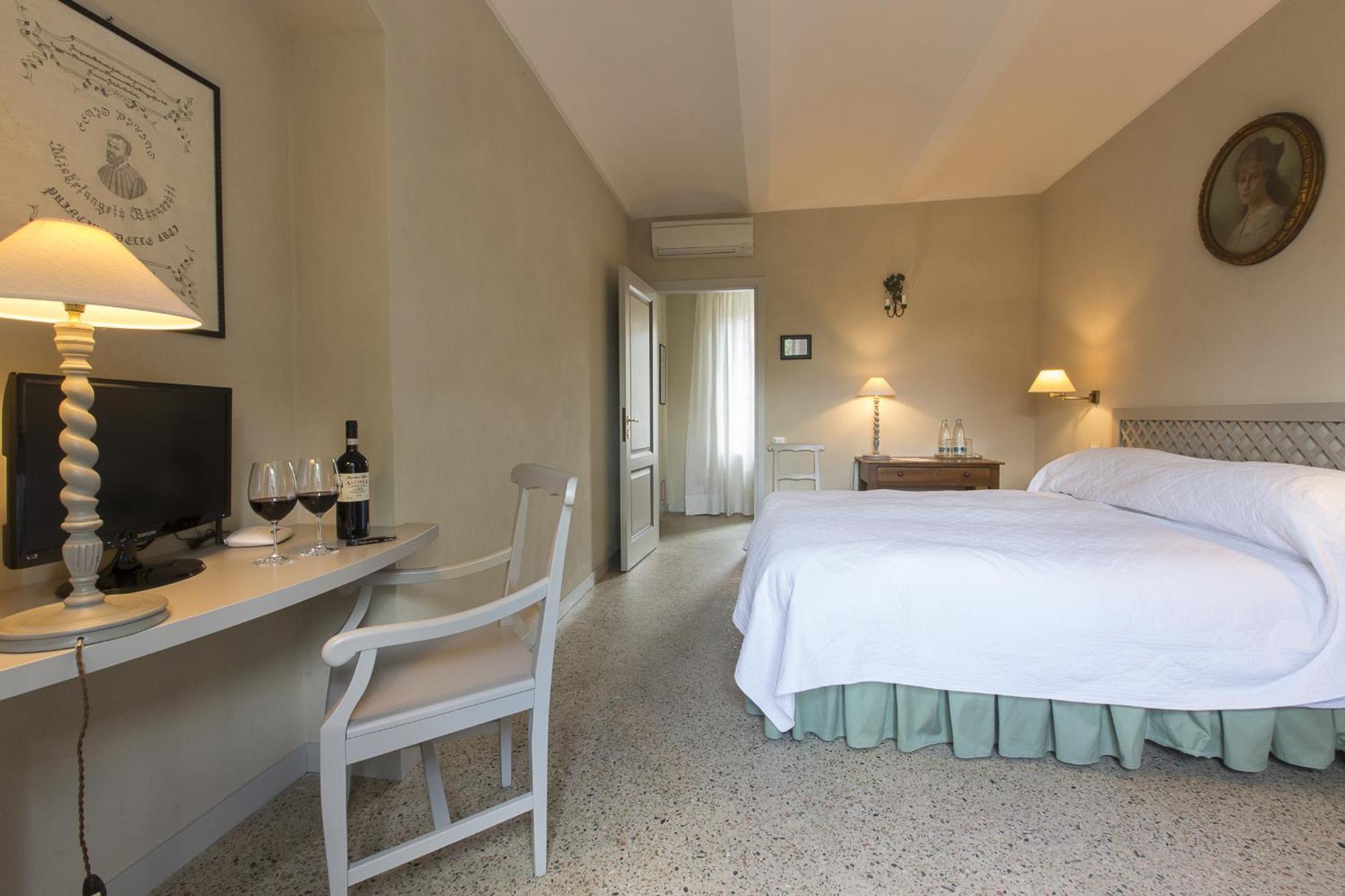 Marchesi Alfieri - Cantine E Ospitalita San Martino Alfieri 客房 照片