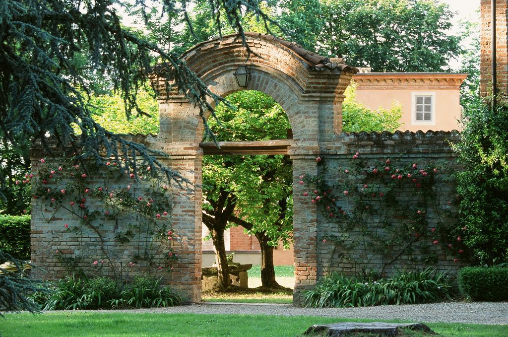 Marchesi Alfieri - Cantine E Ospitalita San Martino Alfieri 外观 照片