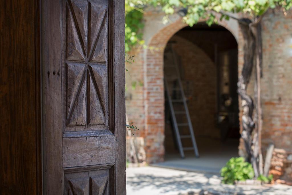 Marchesi Alfieri - Cantine E Ospitalita San Martino Alfieri 外观 照片
